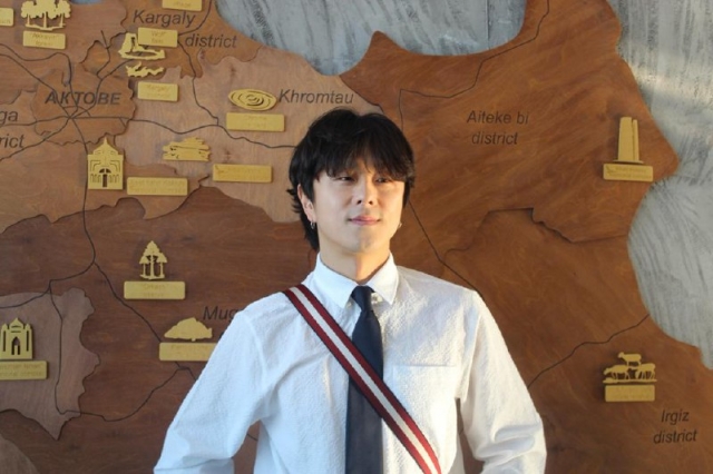 Song Wonsub поющий казахские песни на корейском языке, стал амбассадором Актюбинской области в Южной Корее.