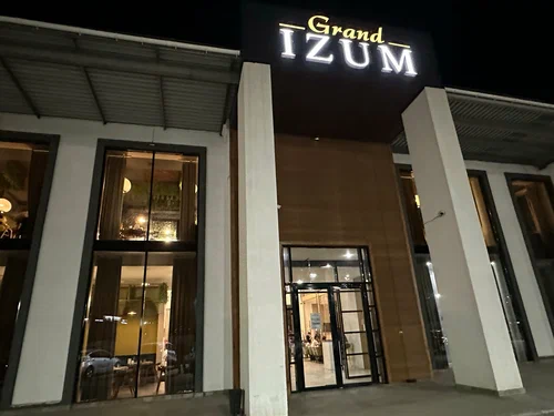 Семейный Халяль ресторан "Grand Izum"