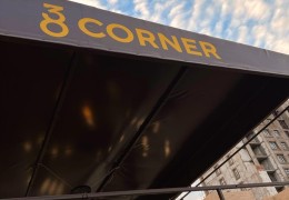 Lounge bar "CORNER 38"